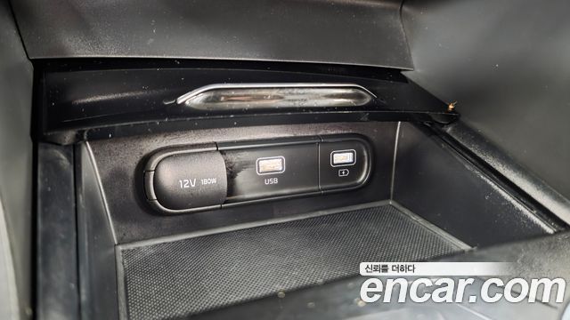 Kia K5 (III) 2.0 Prestige 2022 — фото 33