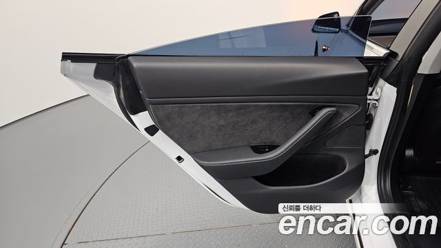 Tesla Model 3 Long Range AWD 2020 — фото 31