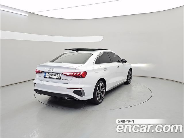 Audi A3 (8Y) 40 TFSI Premium 2023 — фото 2
