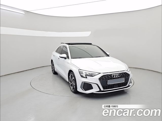 Audi A3 (8Y) 40 TFSI Premium 2023 — фото 3