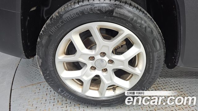 Jeep Renegade 2.4 Longitude 2015 — фото 5