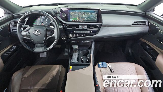 Lexus ES300h (VII) Executive 2023 — фото 7
