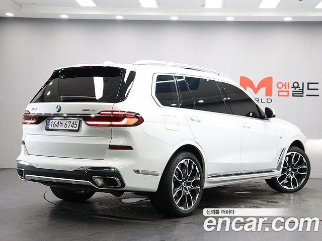 BMW X7 (G07) xDrive 40i M Sport 6STR 2024 — фото 3