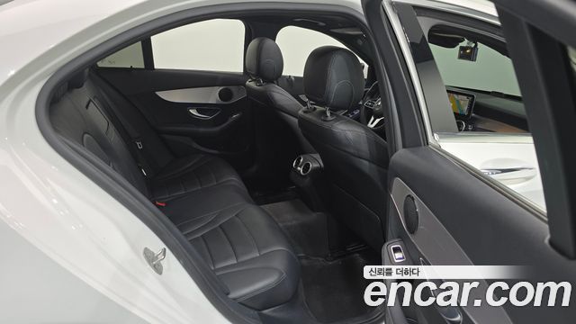 Mercedes-Benz C-Class (W205) C220 d 4MATIC 2020 — фото 11