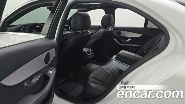 Mercedes-Benz C-Class (W205) C220 d 4MATIC 2020 — фото 12