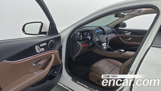 Mercedes-Benz E-Class (W213) E300 4MATIC Avnatgarde 2017 — фото 10