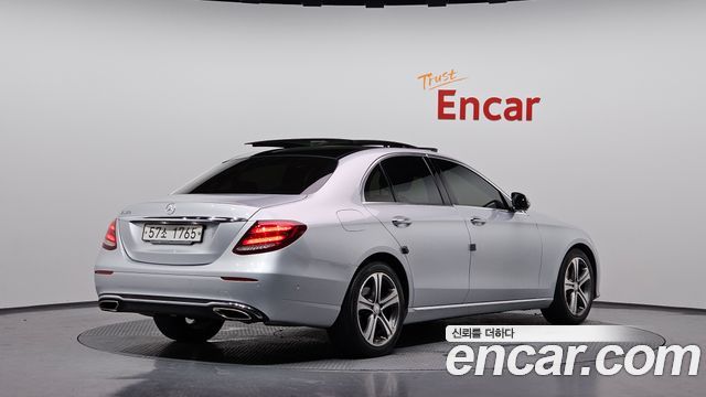 Mercedes-Benz E-Class (W213) E300 Avantgarde 2017 — фото 2