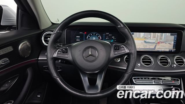 Mercedes-Benz E-Class (W213) E300 Avantgarde 2017 — фото 13