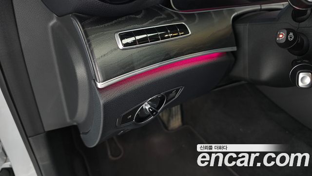 Mercedes-Benz E-Class (W213) E300 Avantgarde 2017 — фото 19