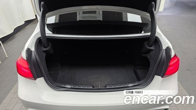 BMW 3 Series (F30) 320d M Sport Shadow 2018 — фото 24