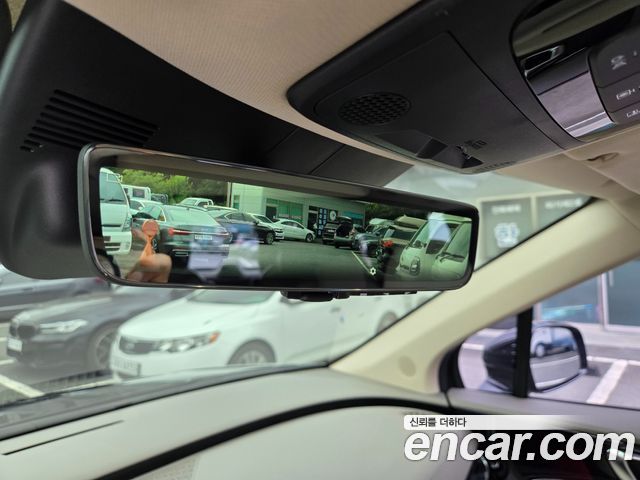 Kia Carnival (IV) Gasoline 9-Seater Hi Limousine Signature 2025 — фото 21