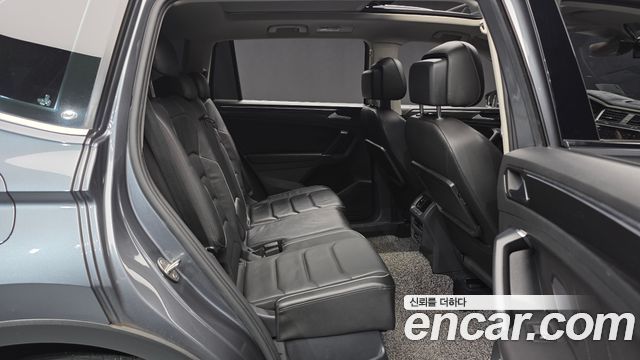Volkswagen Tiguan Allspace 2.0 TDI Prestige 2018 — фото 12