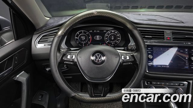 Volkswagen Tiguan Allspace 2.0 TDI Prestige 2018 — фото 13