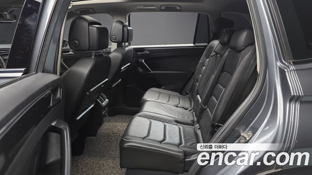 Volkswagen Tiguan Allspace 2.0 TDI Prestige 2018 — фото 26