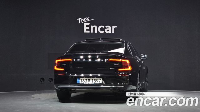 Volvo S90 B6 AWD Ultimate Bright 2023 — фото 4