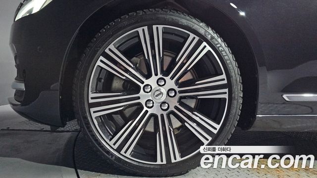Volvo S90 B6 AWD Ultimate Bright 2023 — фото 5
