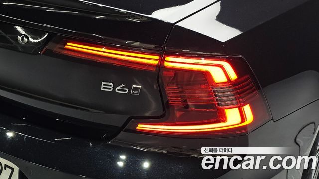 Volvo S90 B6 AWD Ultimate Bright 2023 — фото 23