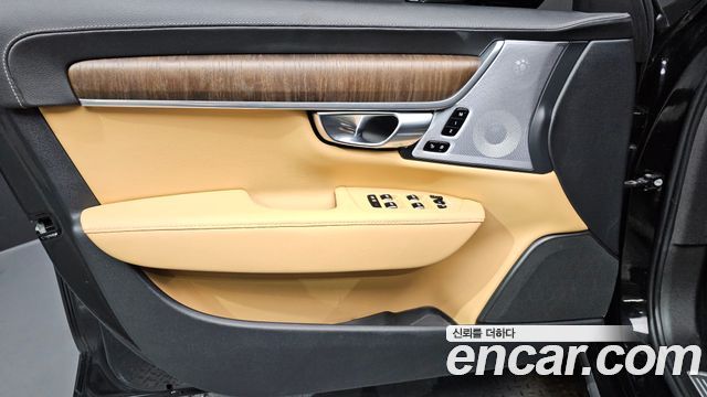 Volvo S90 B6 AWD Ultimate Bright 2023 — фото 24