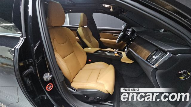 Volvo S90 B6 AWD Ultimate Bright 2023 — фото 26