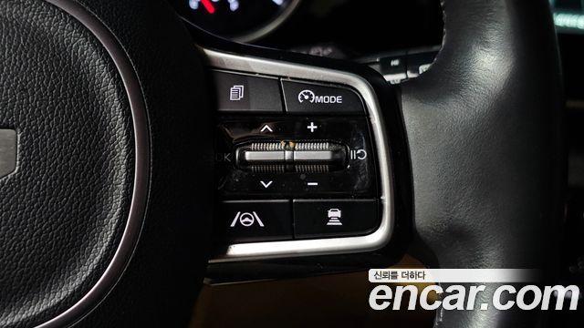Kia Carnival (IV) Diesel 9-Seater Prestige 2023 — фото 17