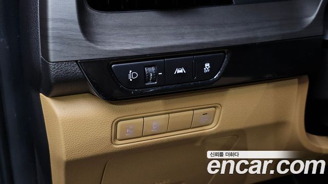 Kia Carnival (IV) Diesel 9-Seater Prestige 2023 — фото 18