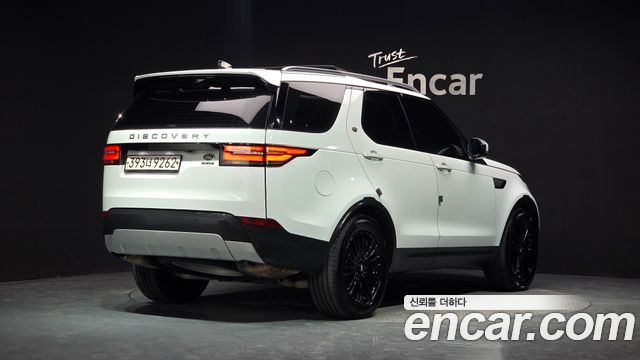 Land Rover Discovery 5 3.0 SD6 HSE Luxury 2019 — фото 2