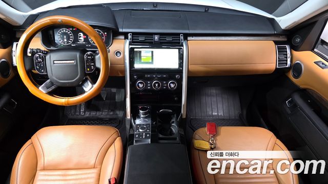 Land Rover Discovery 5 3.0 SD6 HSE Luxury 2019 — фото 7