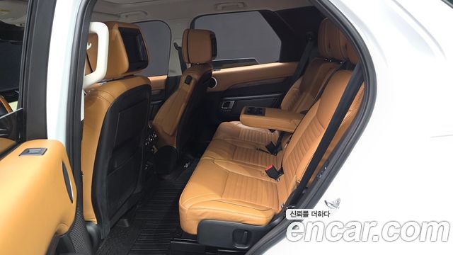 Land Rover Discovery 5 3.0 SD6 HSE Luxury 2019 — фото 12
