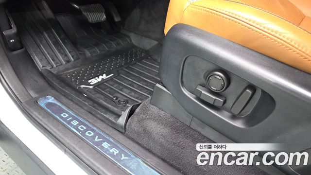 Land Rover Discovery 5 3.0 SD6 HSE Luxury 2019 — фото 13