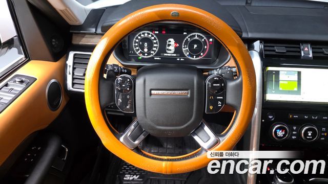 Land Rover Discovery 5 3.0 SD6 HSE Luxury 2019 — фото 17