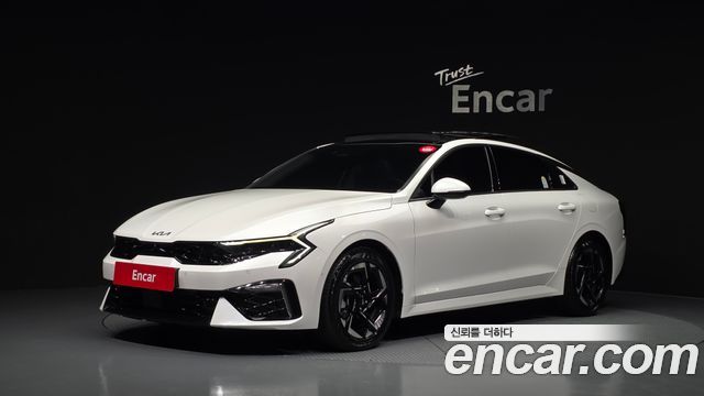 Kia K5 (III) 2.0 Noblesse 2024 — фото 1
