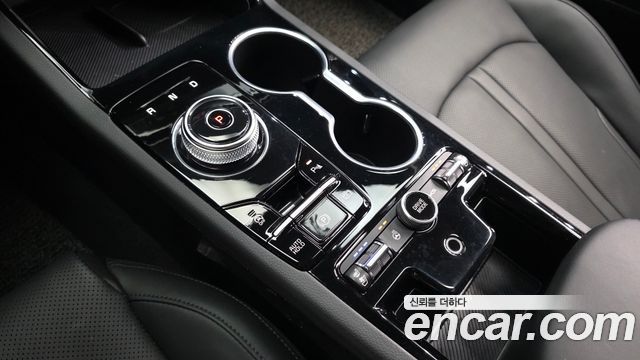 Kia K5 (III) 2.0 Noblesse 2024 — фото 9