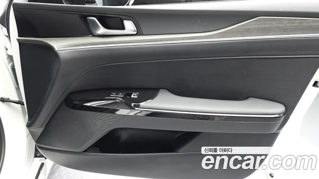 Kia K5 (III) 2.0 Noblesse 2024 — фото 24