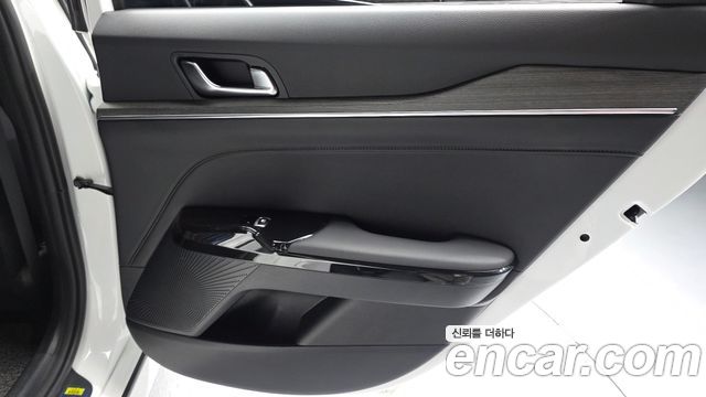 Kia K5 (III) 2.0 Noblesse 2024 — фото 25