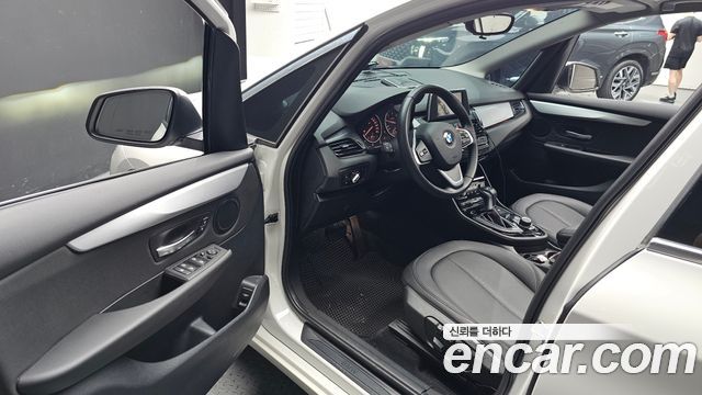 BMW 2 Series Active Tourer (F45) Joy 2017 — фото 10
