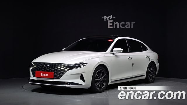 Hyundai Grandeur (IG) 3.0 LPi Rent Car Premium