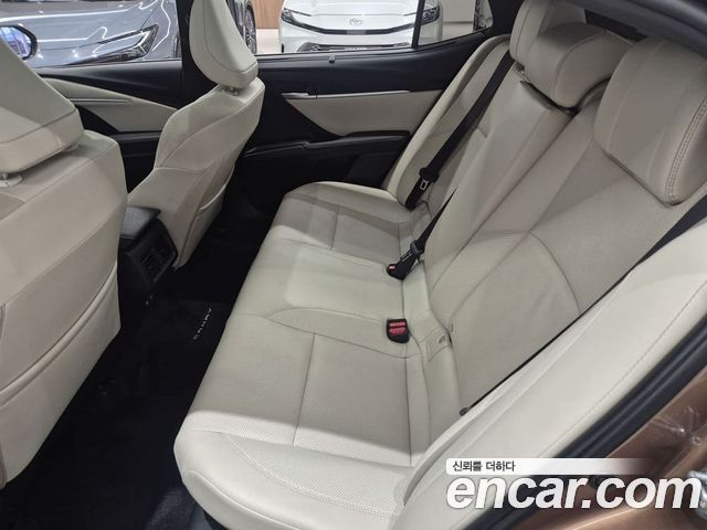 Toyota Camry (XV80) 2.5 XLE Premium Hybrid 2025 — фото 15