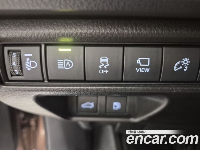 Toyota Camry (XV80) 2.5 XLE Premium Hybrid 2025 — фото 22