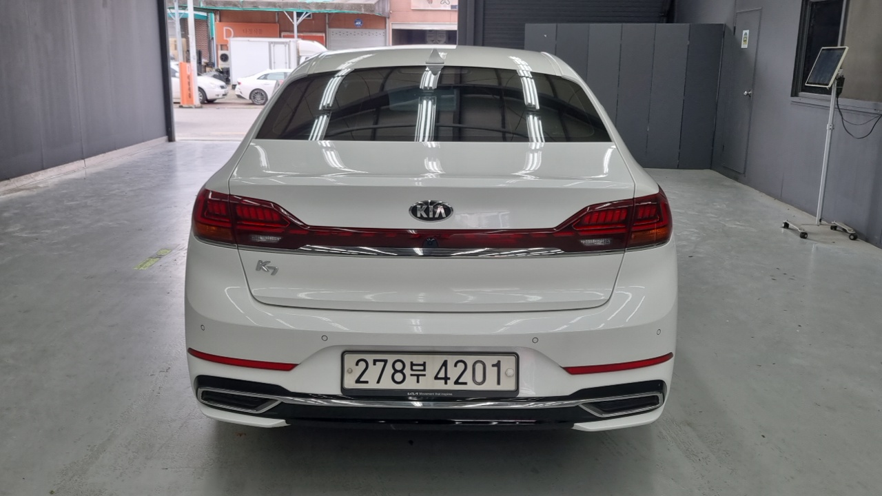 Kia K7 Premier 3.0 LPI Taxi Trendy 2020 — фото 4