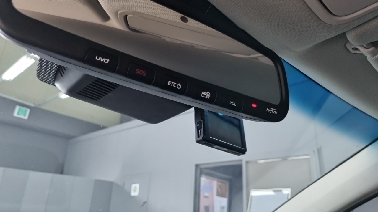 Kia K7 Premier 3.0 LPI Taxi Trendy 2020 — фото 22