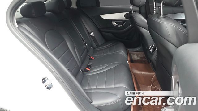 Mercedes-Benz C-Class (W205) C220 d Avantgarde 2018 — фото 12