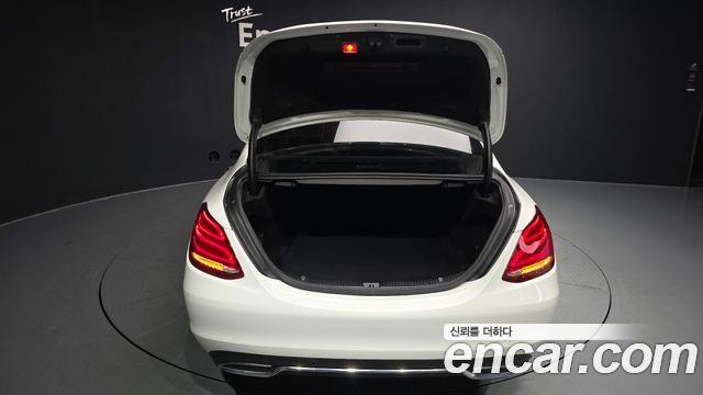 Mercedes-Benz C-Class (W205) C220 d Avantgarde 2018 — фото 27