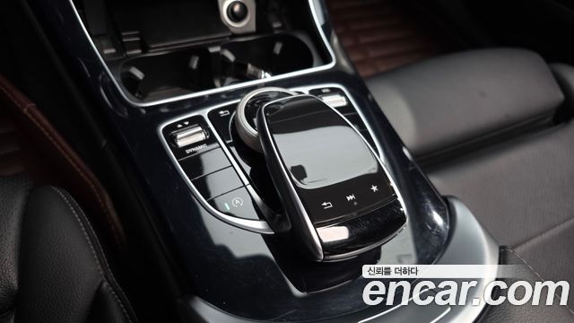 Mercedes-Benz C-Class (W205) C220 d Avantgarde 2018 — фото 29