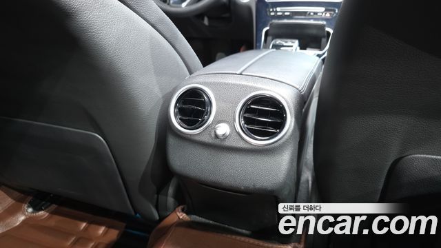 Mercedes-Benz C-Class (W205) C220 d Avantgarde 2018 — фото 33