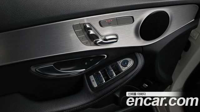 Mercedes-Benz C-Class (W205) C220 d Avantgarde 2018 — фото 35