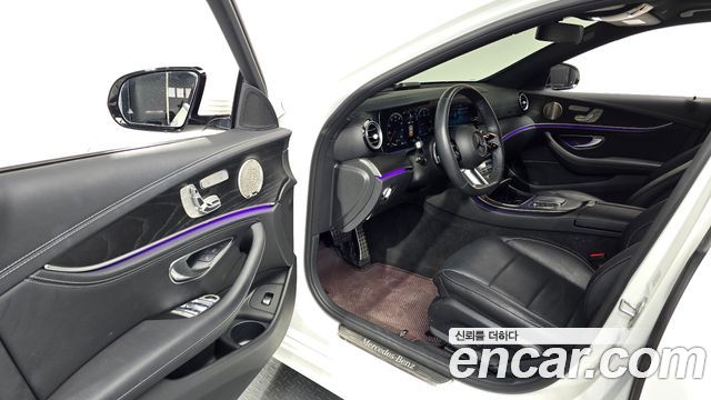 Mercedes-Benz E-Class (W213) E220d 4MATIC AMG Line 2023 — фото 10