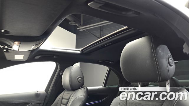 Mercedes-Benz E-Class (W213) E220d 4MATIC AMG Line 2023 — фото 20
