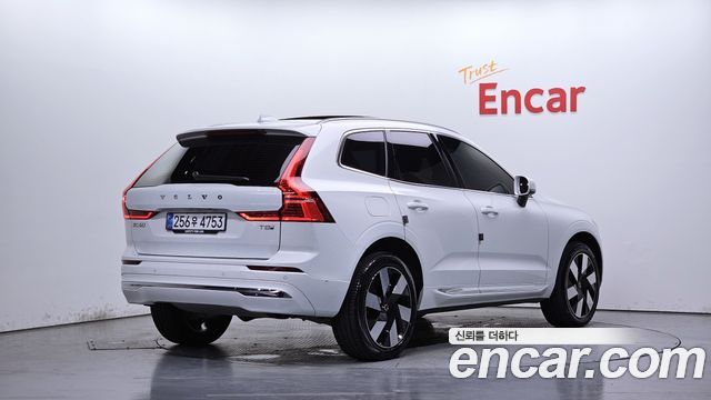 Volvo XC60 (II) T8 Ultra Bright 2025 — фото 2