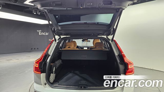 Volvo XC60 (II) T8 Ultra Bright 2025 — фото 24