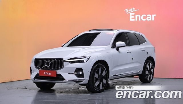 Volvo XC60 (II) T8 Ultra Bright 2025 — фото 1